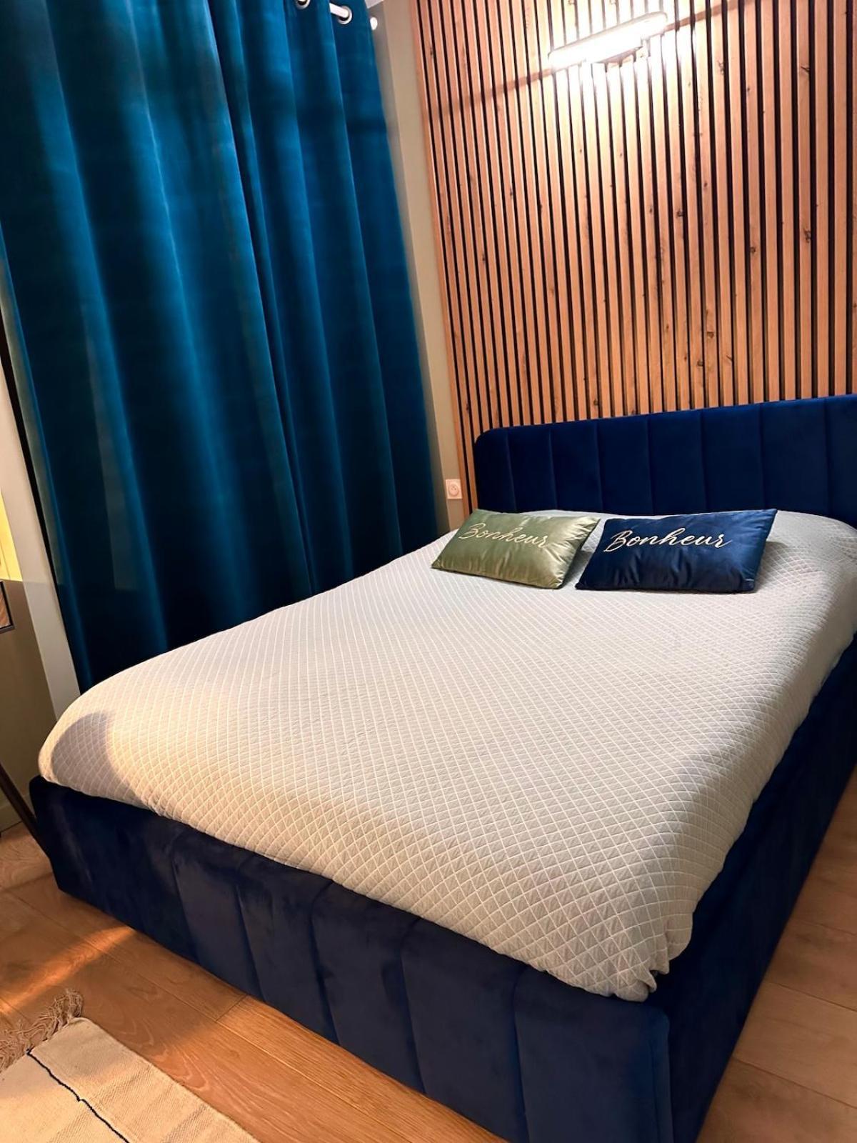 Un Appartement En Centre Ville , A 2 Pas Du Chateau De Villers Cotterets Zewnętrze zdjęcie